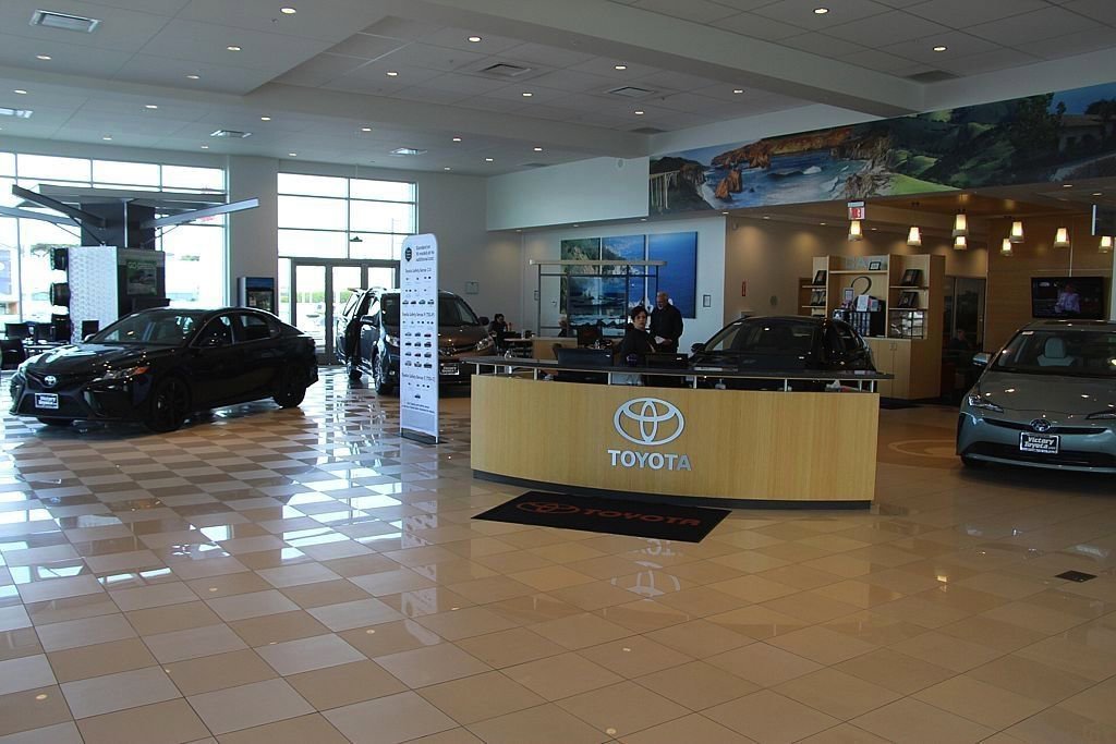 Used 2004 Aston Martin Vanquish RWD image 14