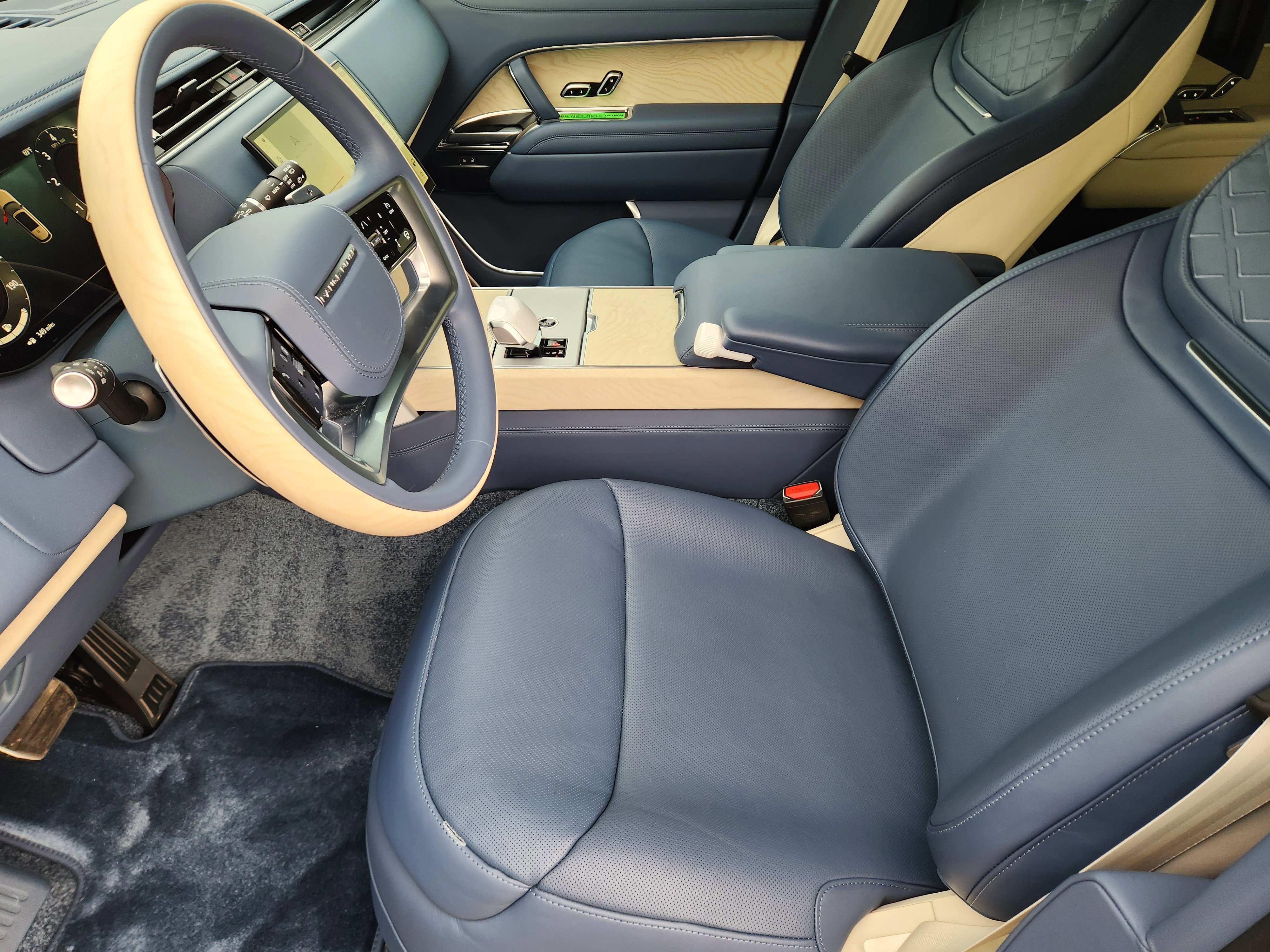 New 2026 Land Rover Range Rover SV AWD/4WD image 8