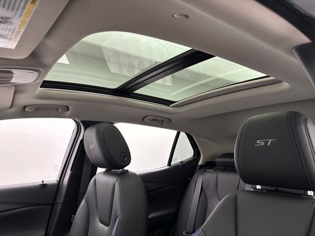 New 2026 Buick Encore GX Sport Touring w/ Advanced Technology Package FWD image 5