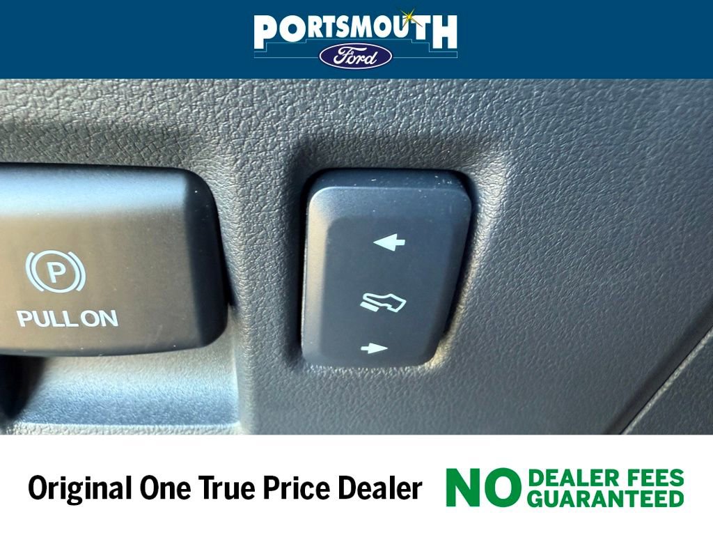 New 2025 Ford F150 Lightning Platinum w/ Dark Elements Package image 30