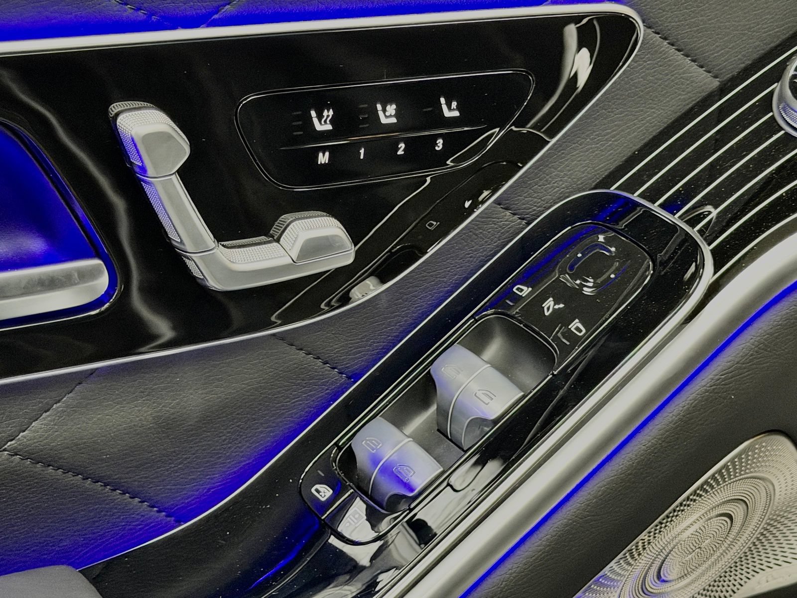 Used 2024 Mercedes-Benz S 500 4MATIC image 21