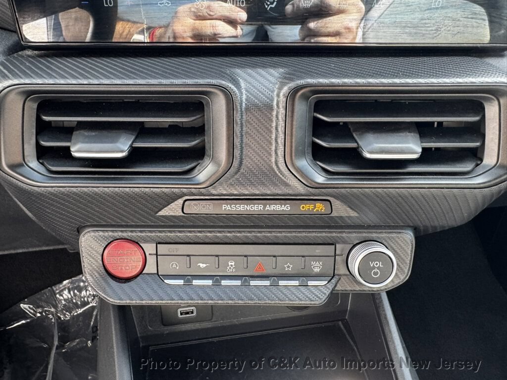 Used 2025 Ford Mustang Coupe RWD image 27
