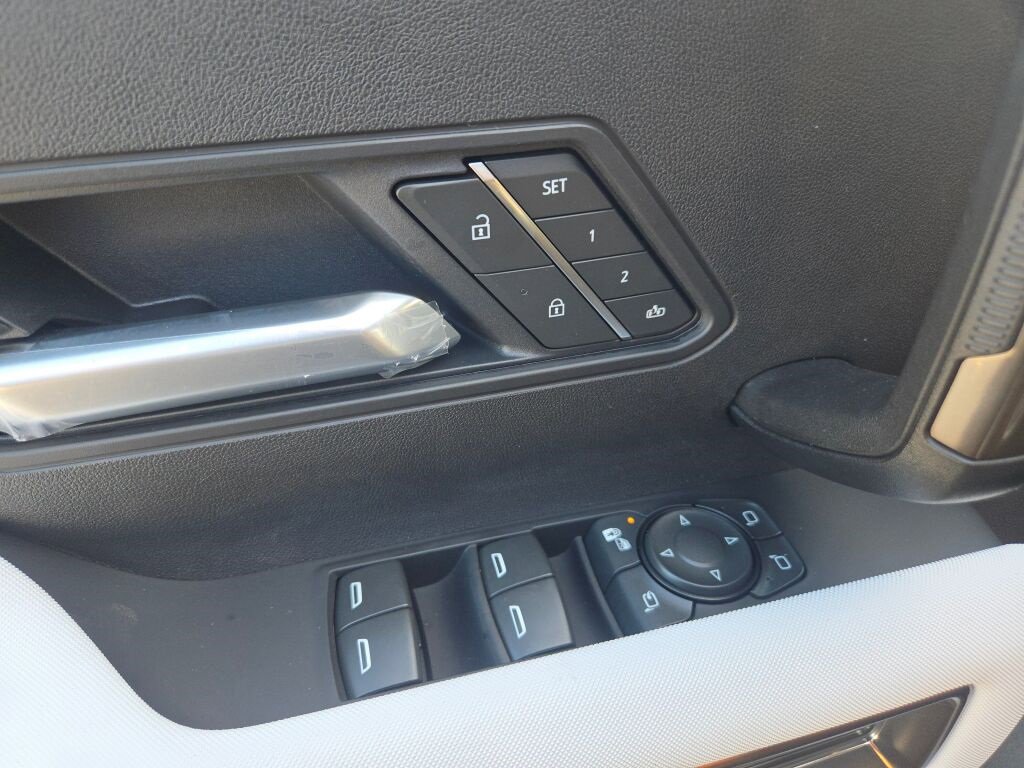 New 2025 GMC Hummer EV 2X image 25