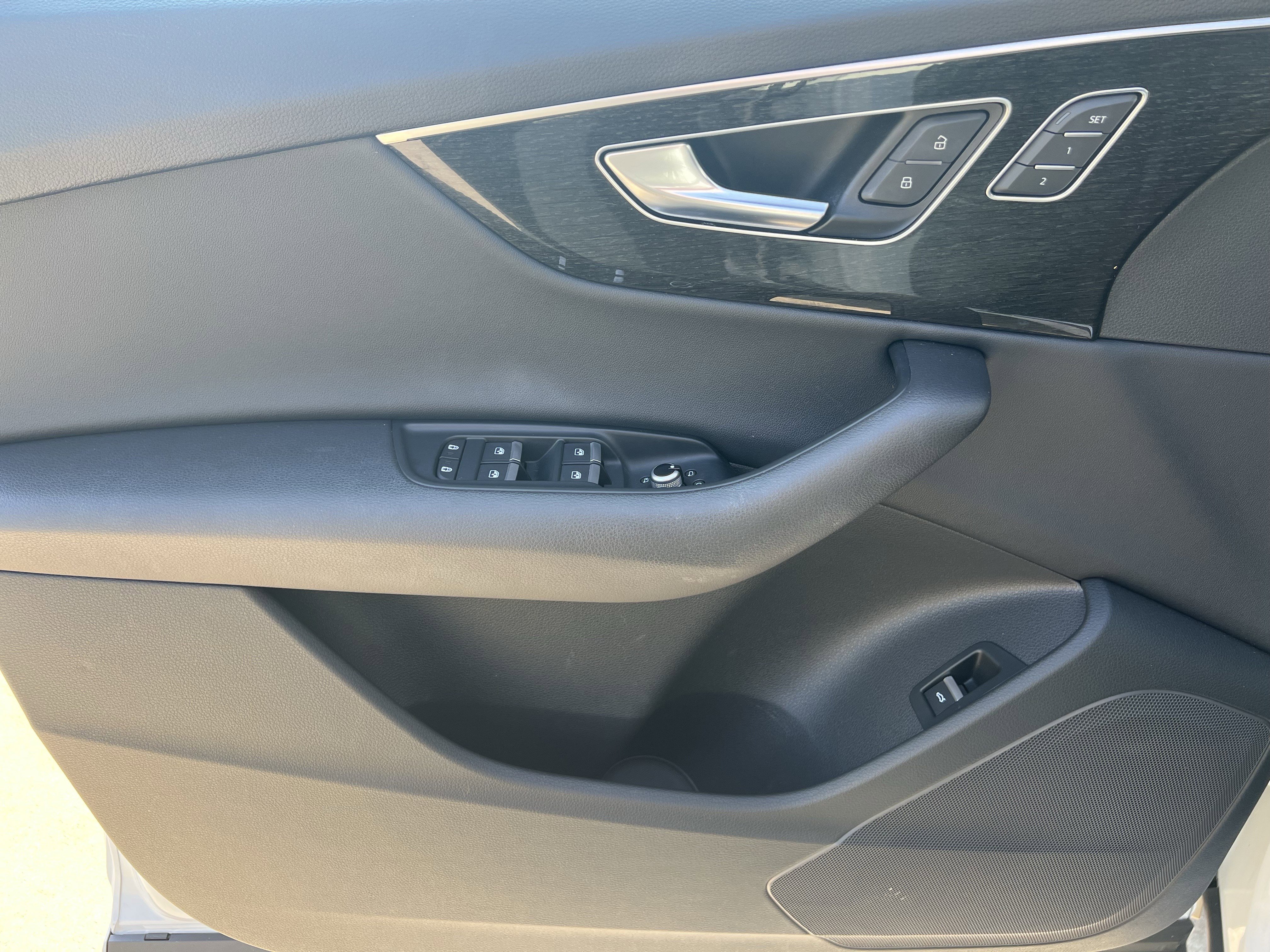 Used 2022 Audi Q7 2.0T Premium w/ Convenience Package image 14