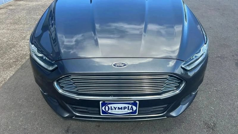Used 2016 Ford Fusion Energi SE FWD image 2