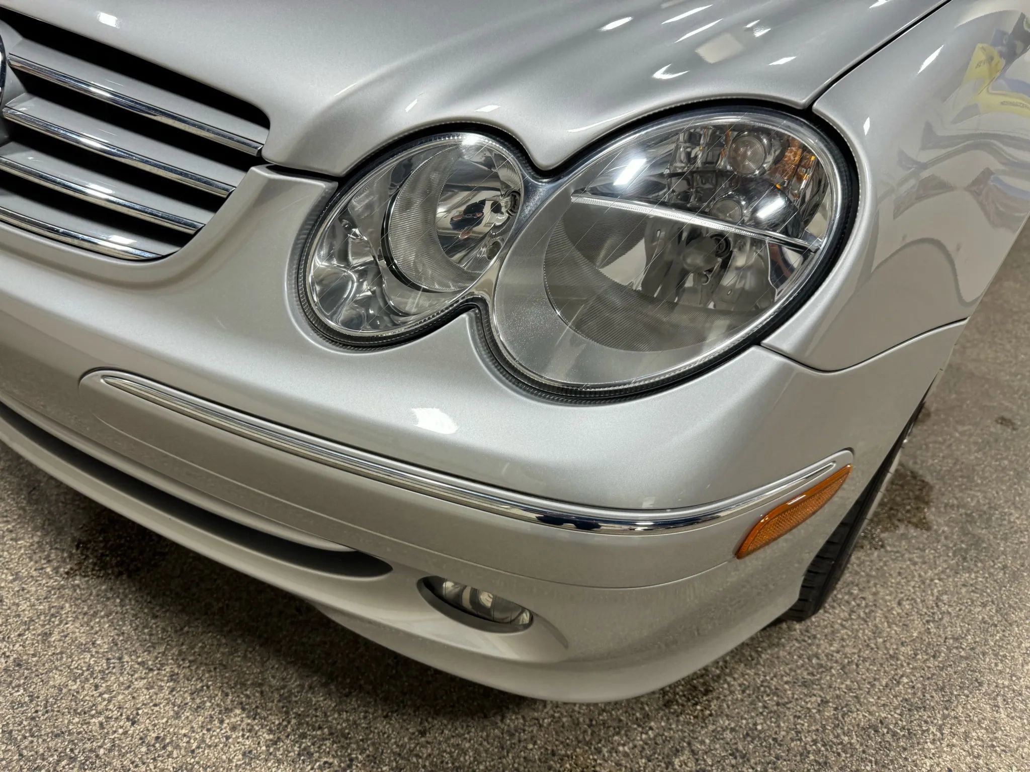 Used 2005 Mercedes-Benz CLK 320 Cabriolet image 33