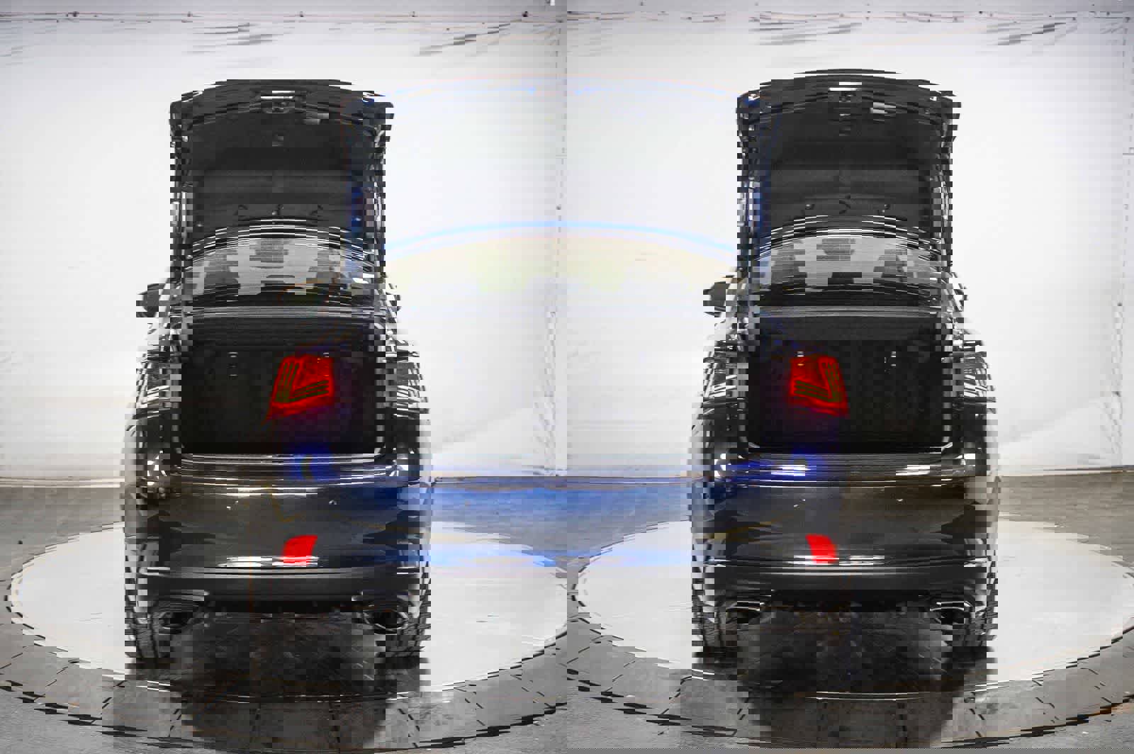 Used 2019 Lexus IS 300 w/ Navigation Package RWD image 27