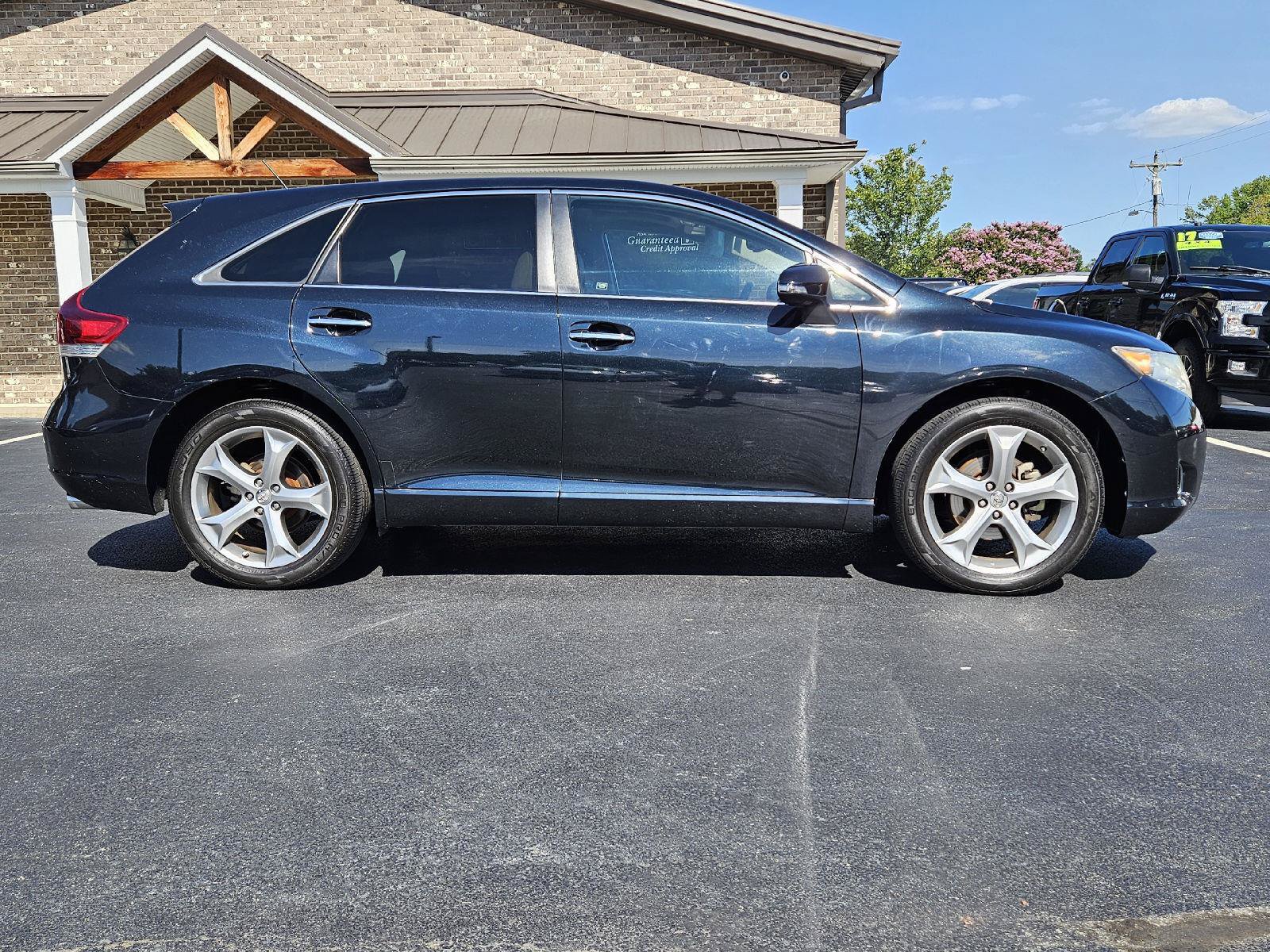 Used 2013 Toyota Venza XLE w/ XLE Premium Pkg FWD image 23