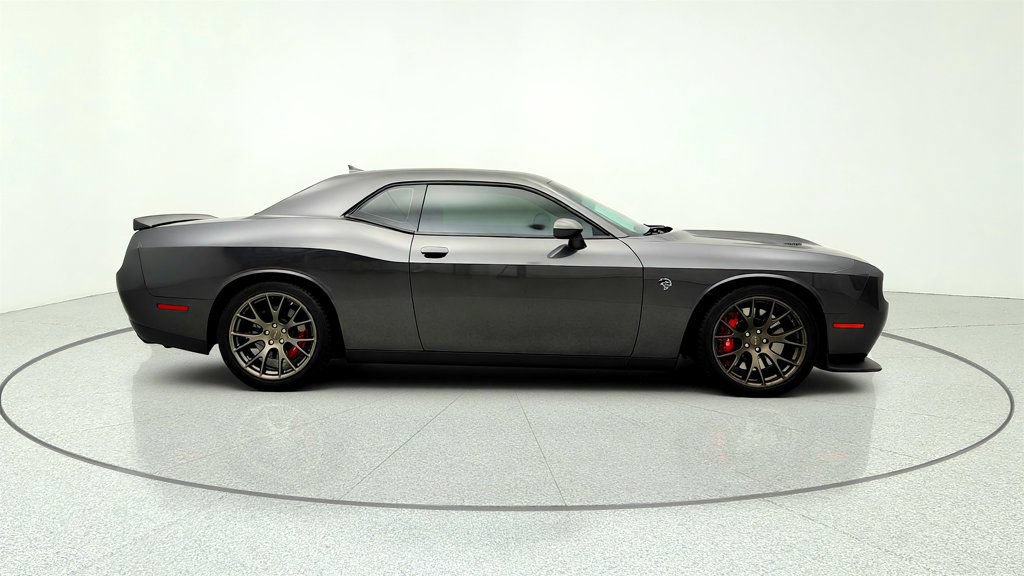 Used 2016 Dodge Challenger SRT Hellcat RWD image 4