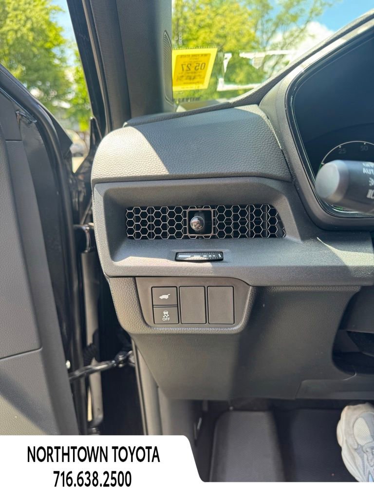 Used 2025 Honda CR-V Sport-L image 8