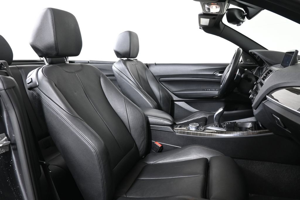 Used 2017 BMW 230i xDrive Convertible image 33