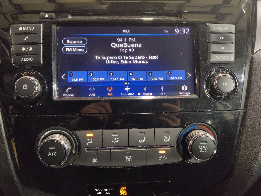 Used 2020 Nissan Rogue Sport S image 25