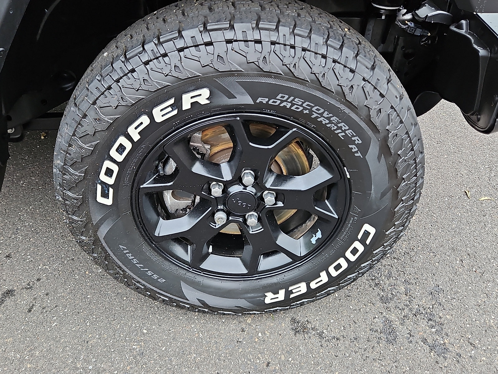 Used 2022 Jeep Wrangler Sport AWD/4WD image 8