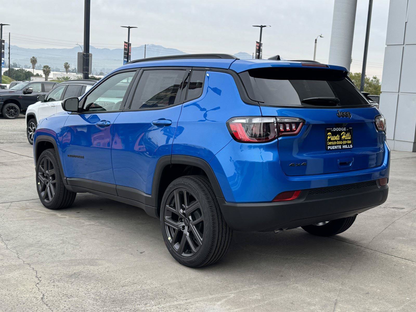 New 2026 Jeep Compass Latitude AWD/4WD image 4