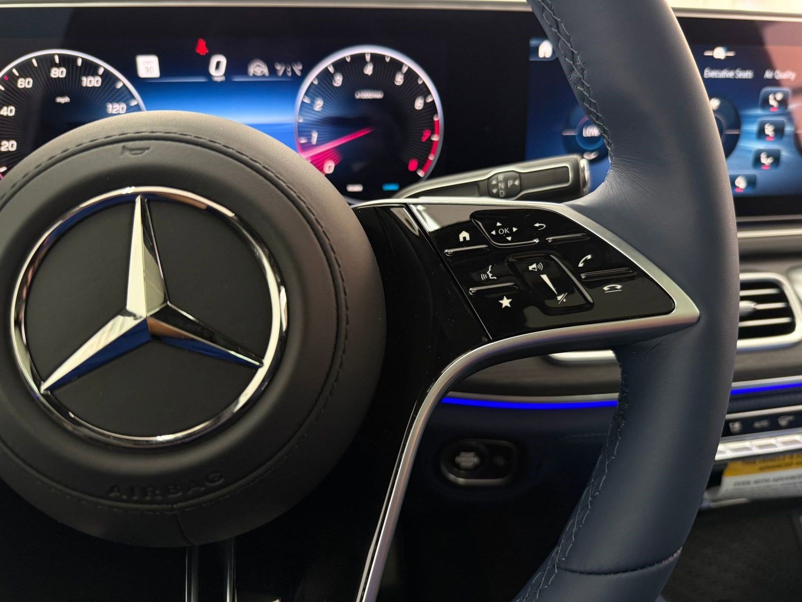 New 2026 Mercedes-Benz Maybach GLS 600 4MATIC image 27