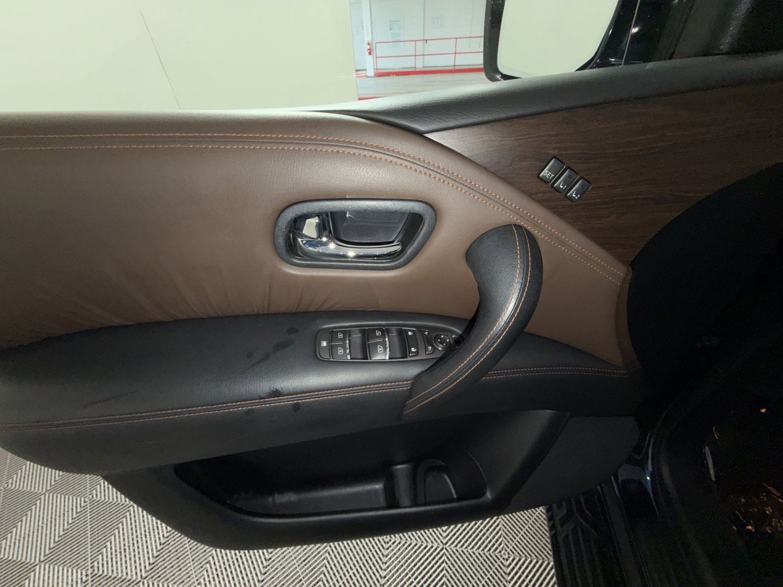 Used 2020 Nissan Armada Platinum w/ Platinum Reserve Package image 15