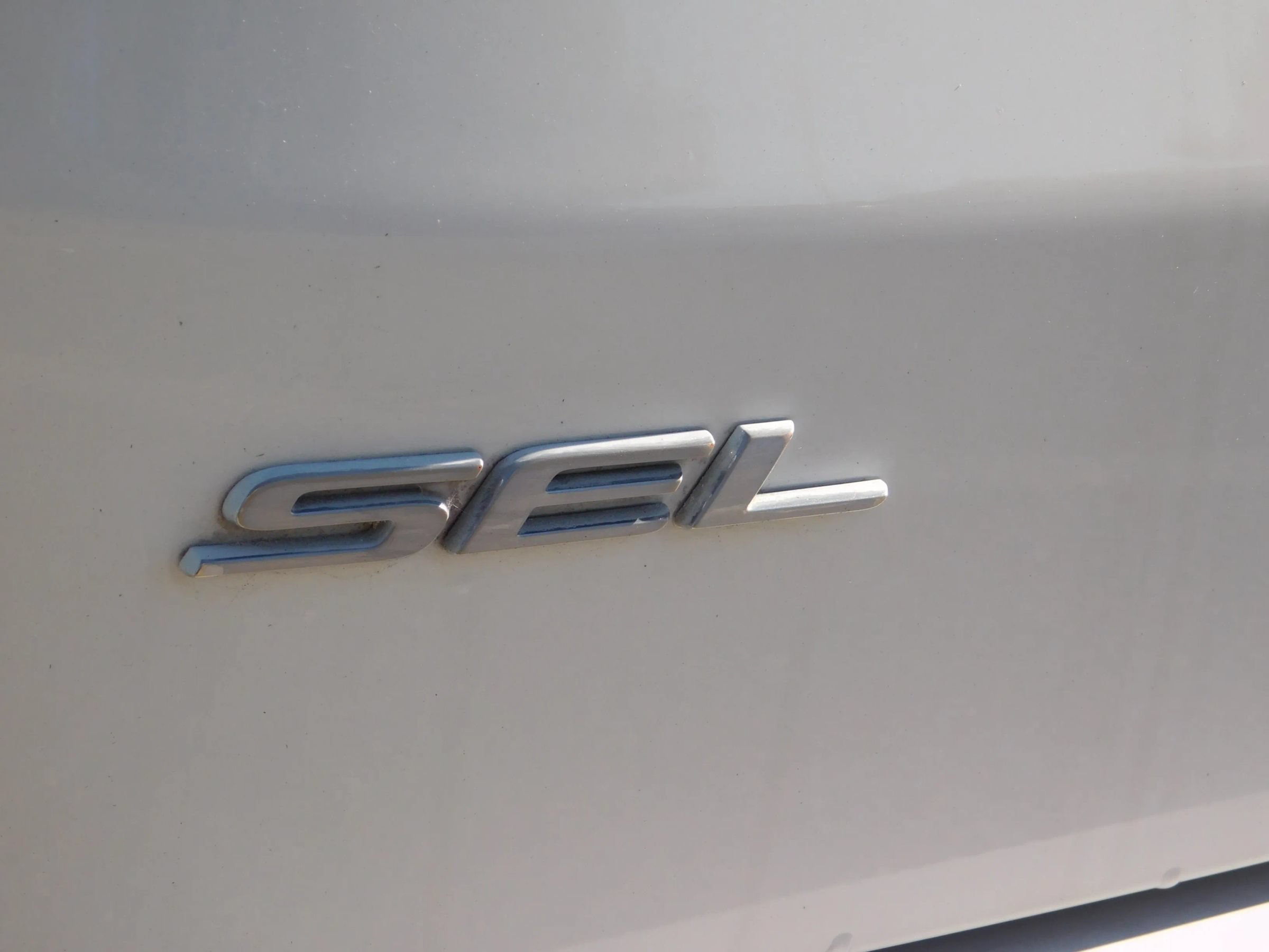Used 2023 Ford Edge SEL AWD/4WD image 9