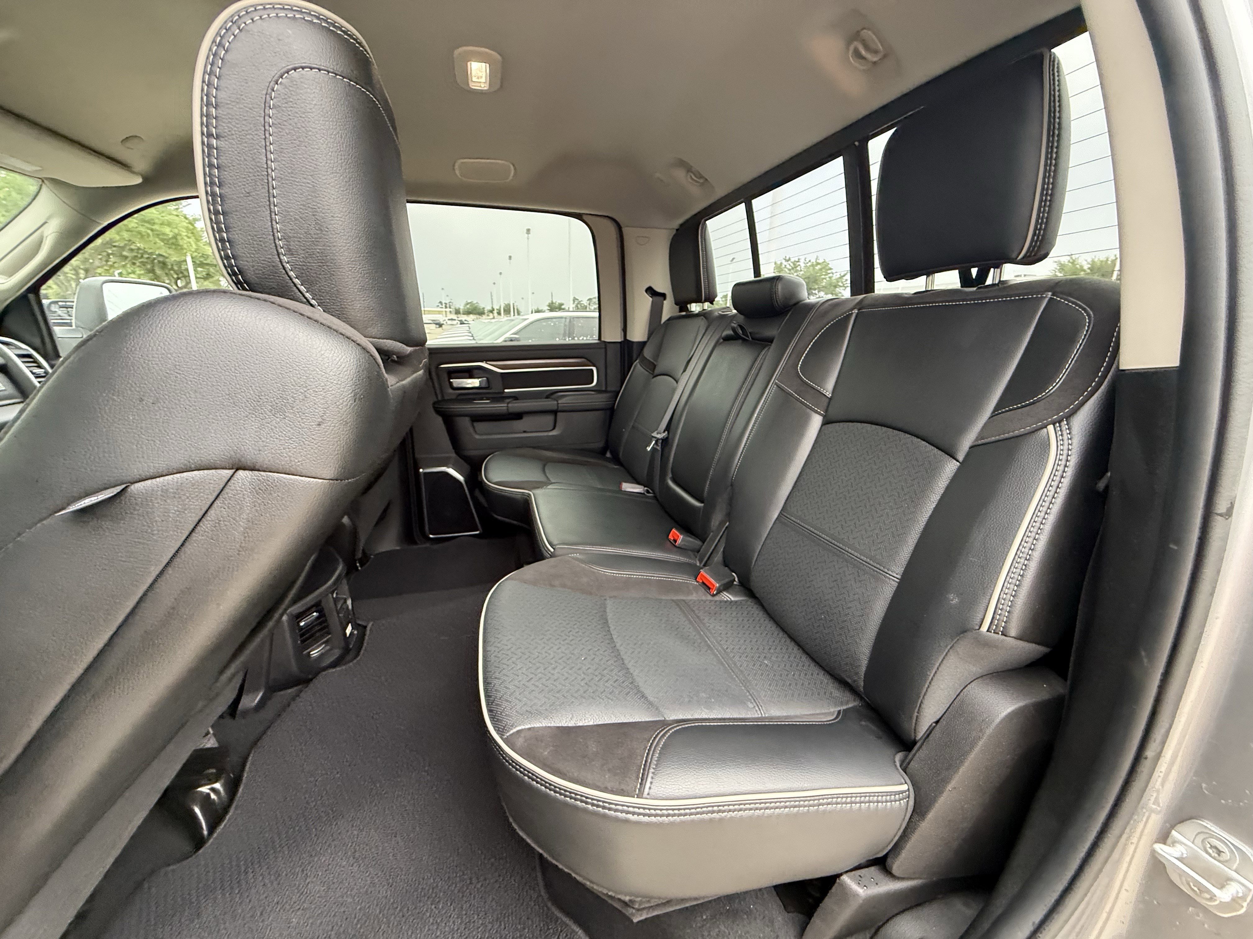 Used 2024 RAM 2500 Laramie w/ Safety Group AWD/4WD image 30