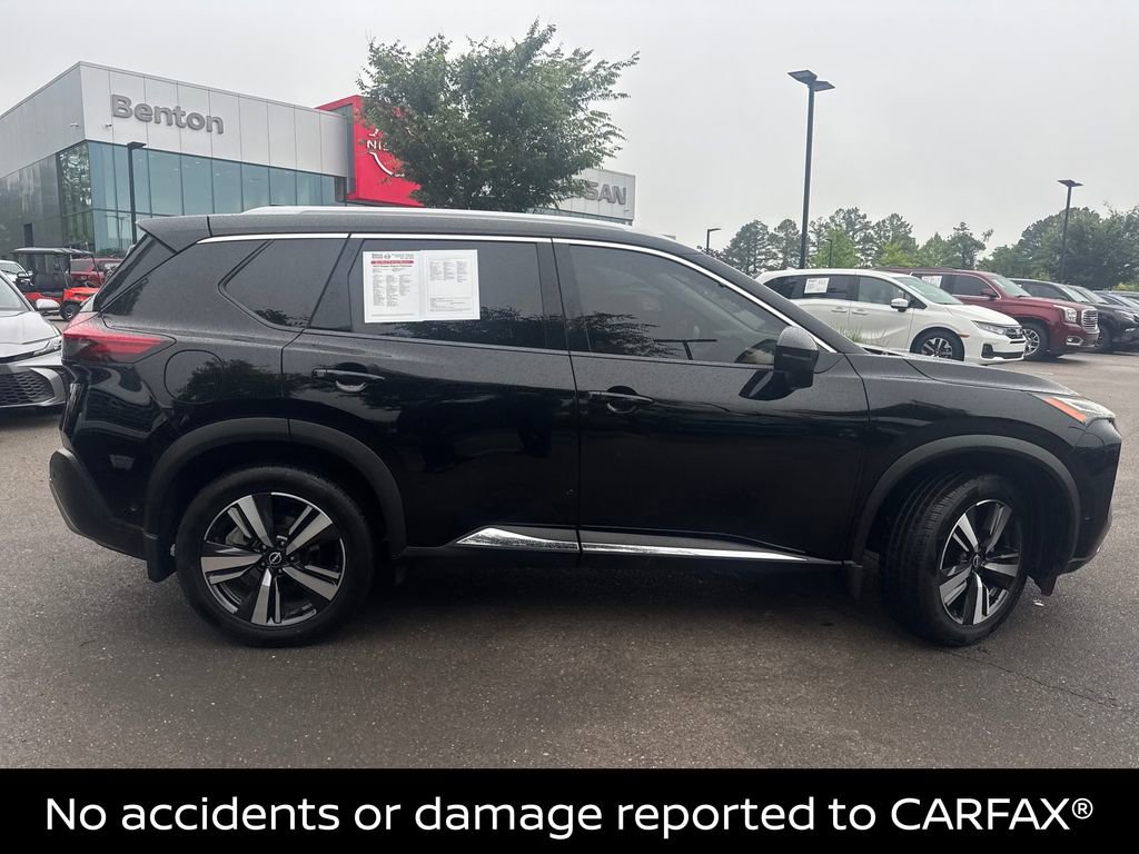 Used 2023 Nissan Rogue Platinum FWD image 3