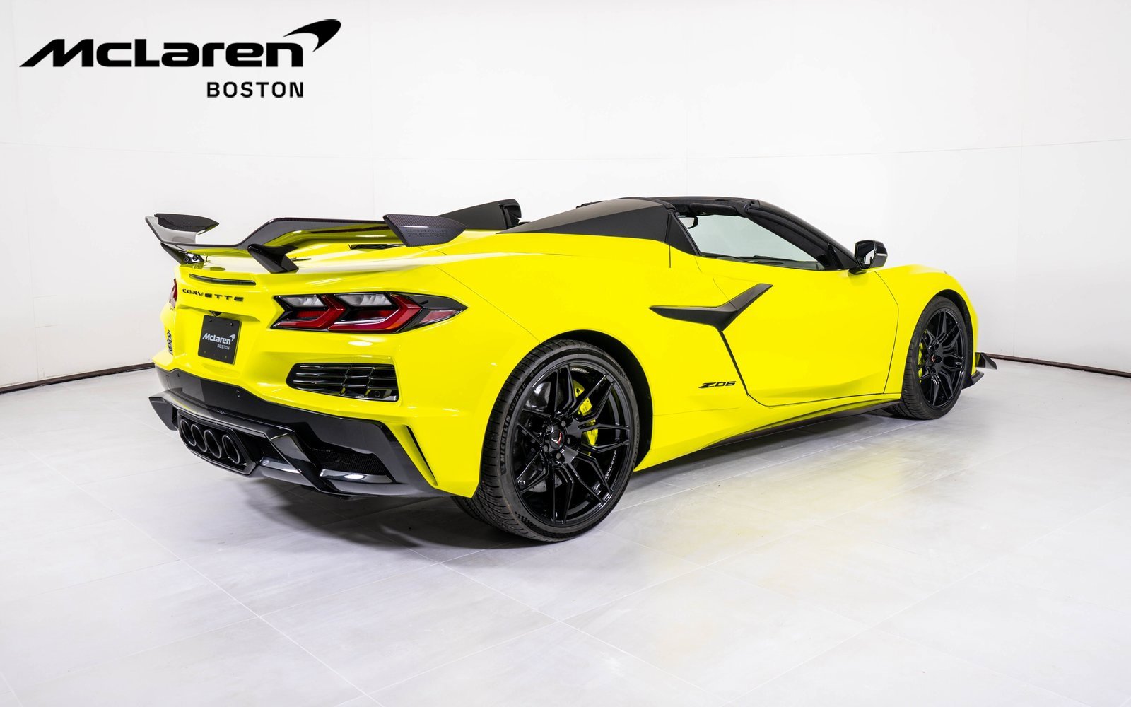 Used 2023 Chevrolet Corvette Z06 w/ Z07 Performance Package image 6