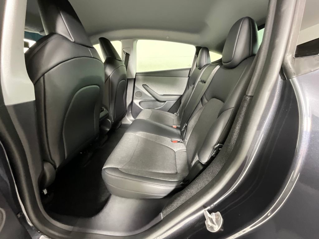 Used 2026 Tesla Model Y Long Range RWD image 24