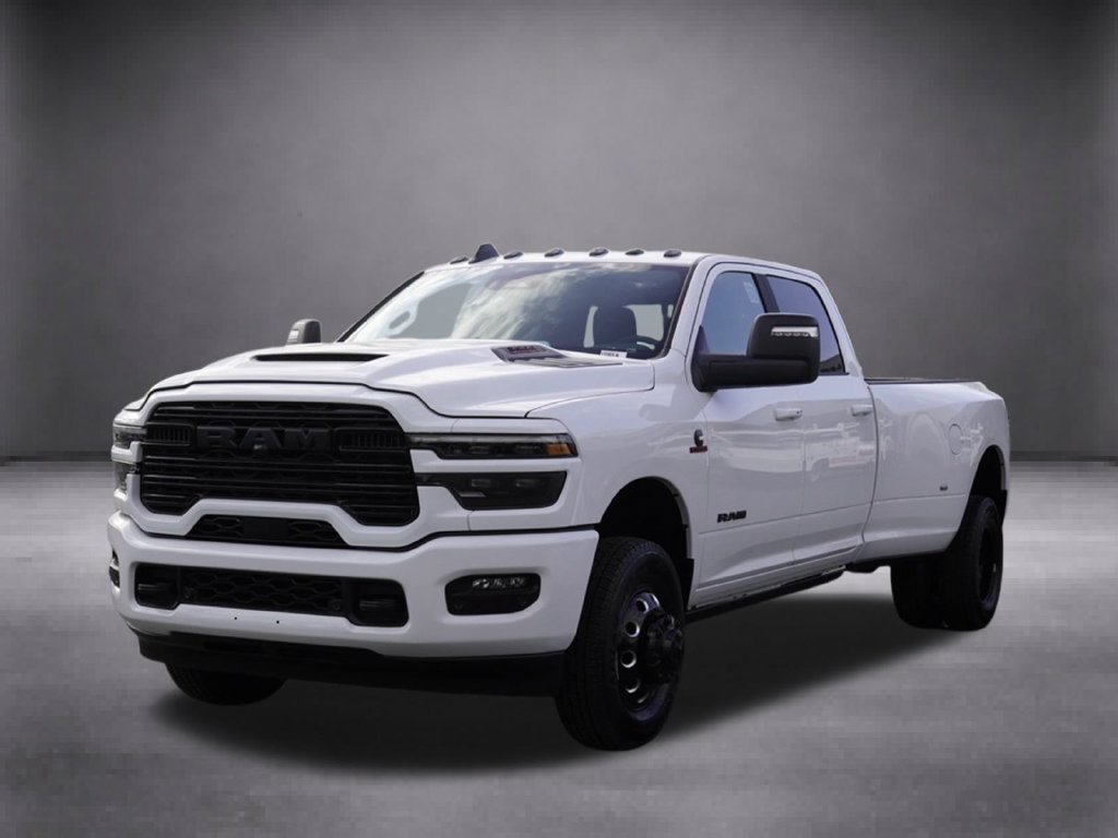 New 2026 RAM 3500 Laramie AWD/4WD image 9