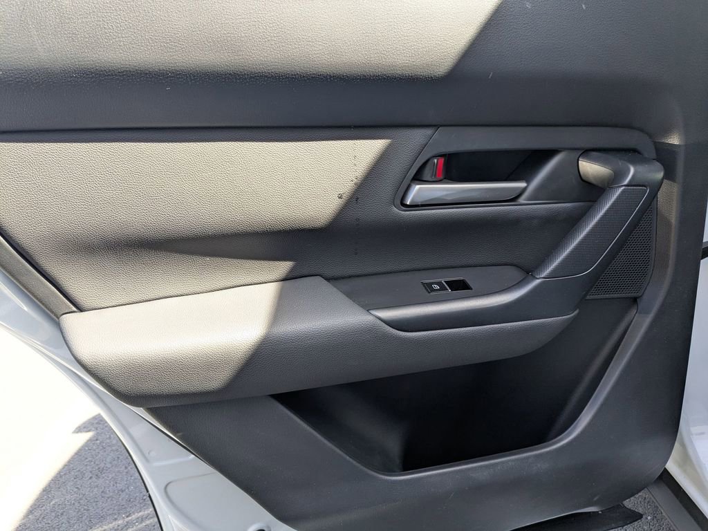 Used 2025 MAZDA CX-50 AWD 2.5 S w/ Premium Package image 26