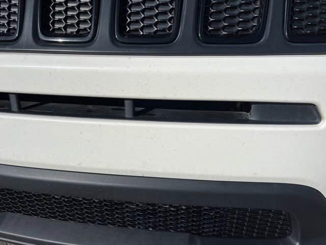 Used 2020 Jeep Compass Latitude AWD/4WD image 3