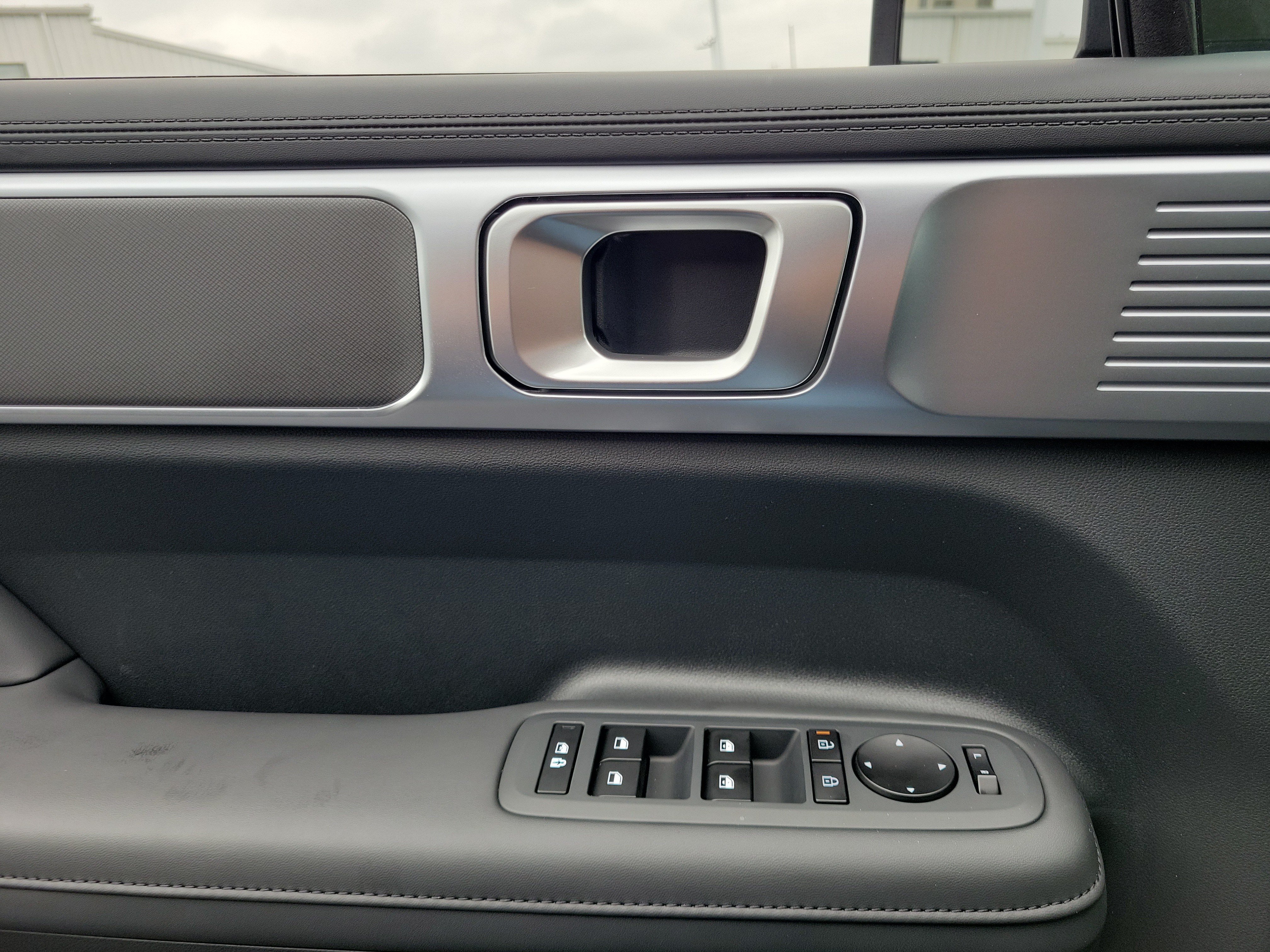 New 2026 Hyundai Santa Fe SEL AWD/4WD image 13