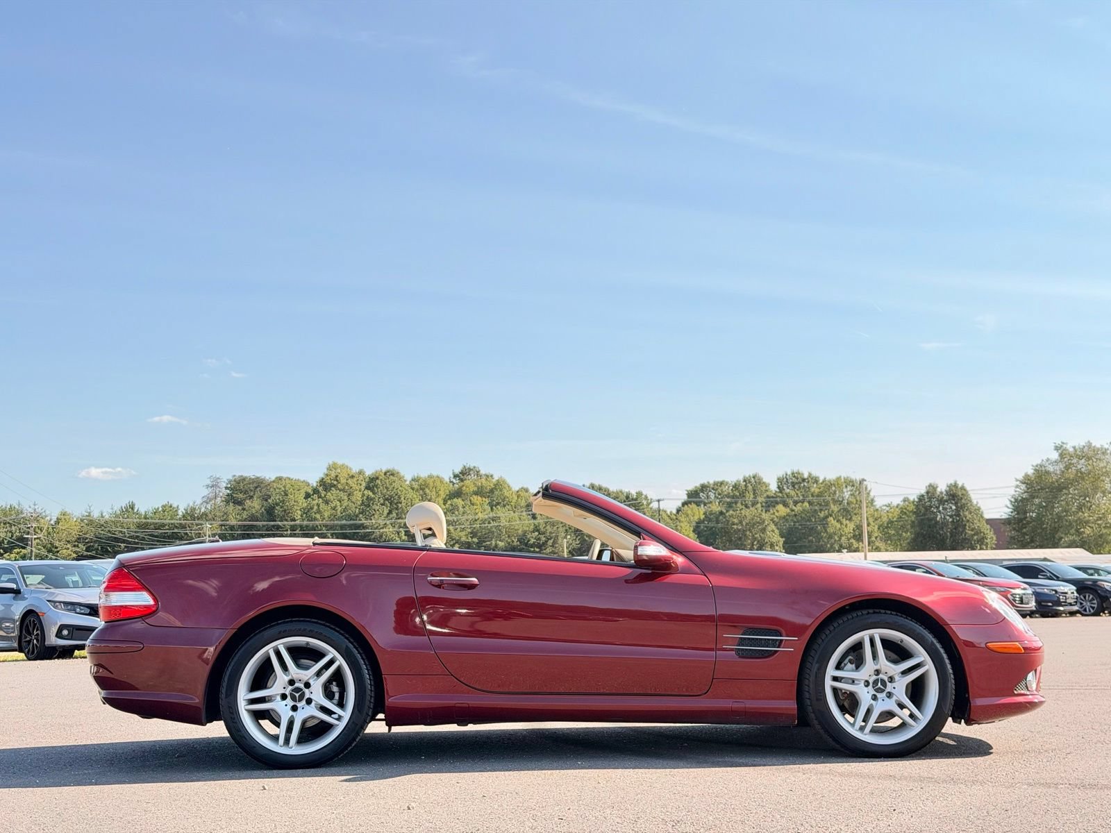 Used 2007 Mercedes-Benz SL 550 image 14