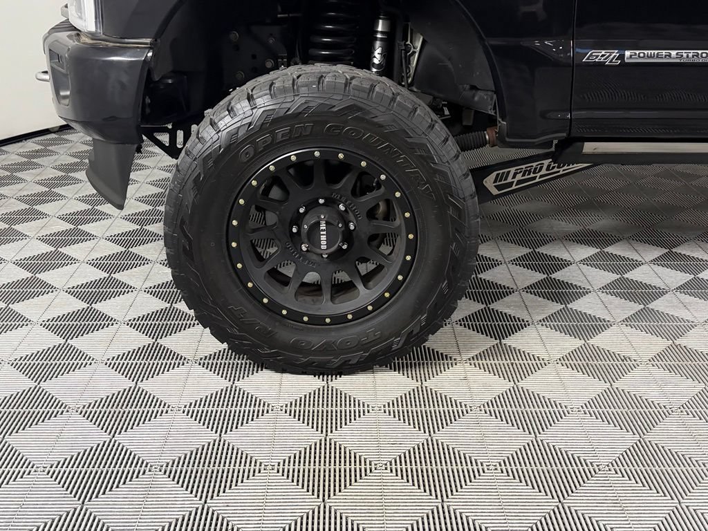 Used 2022 Ford F350 Platinum AWD/4WD image 11
