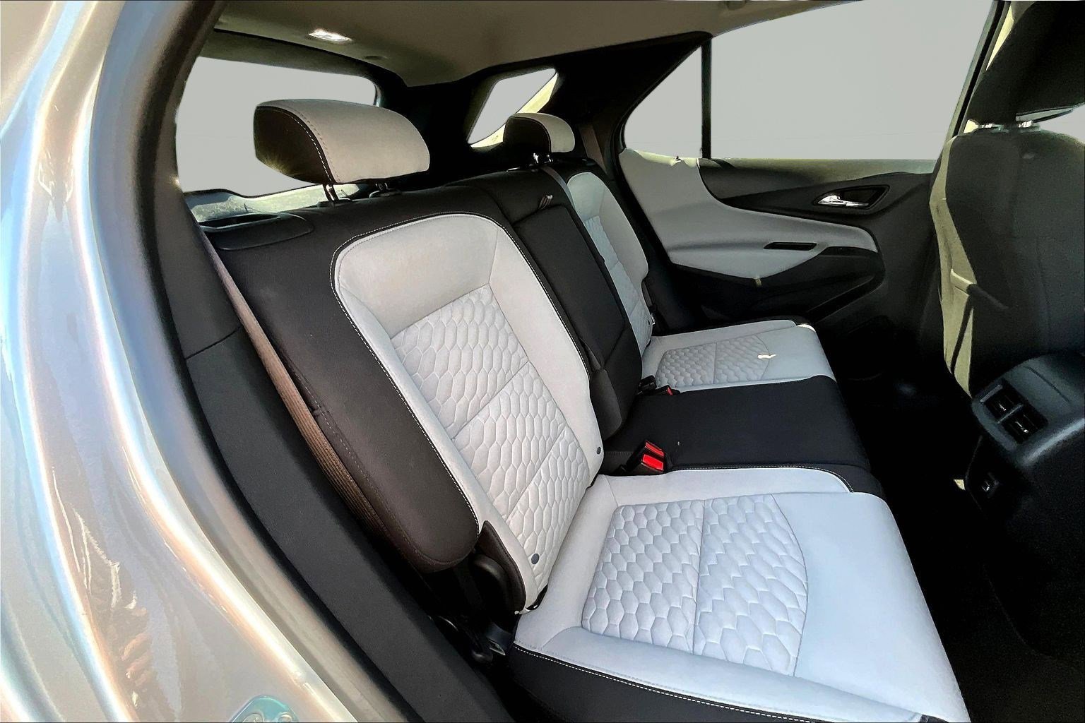 Used 2020 Chevrolet Equinox LS w/ LS Convenience Package FWD image 25