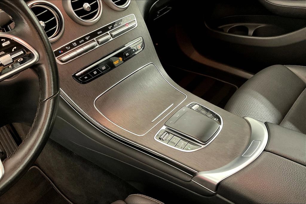 Used 2021 Mercedes-Benz GLC 300 4MATIC image 19