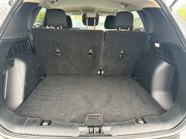 Used 2020 Ford Escape SE image 11