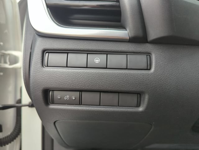 Certified 2021 Nissan Rogue SV FWD image 42
