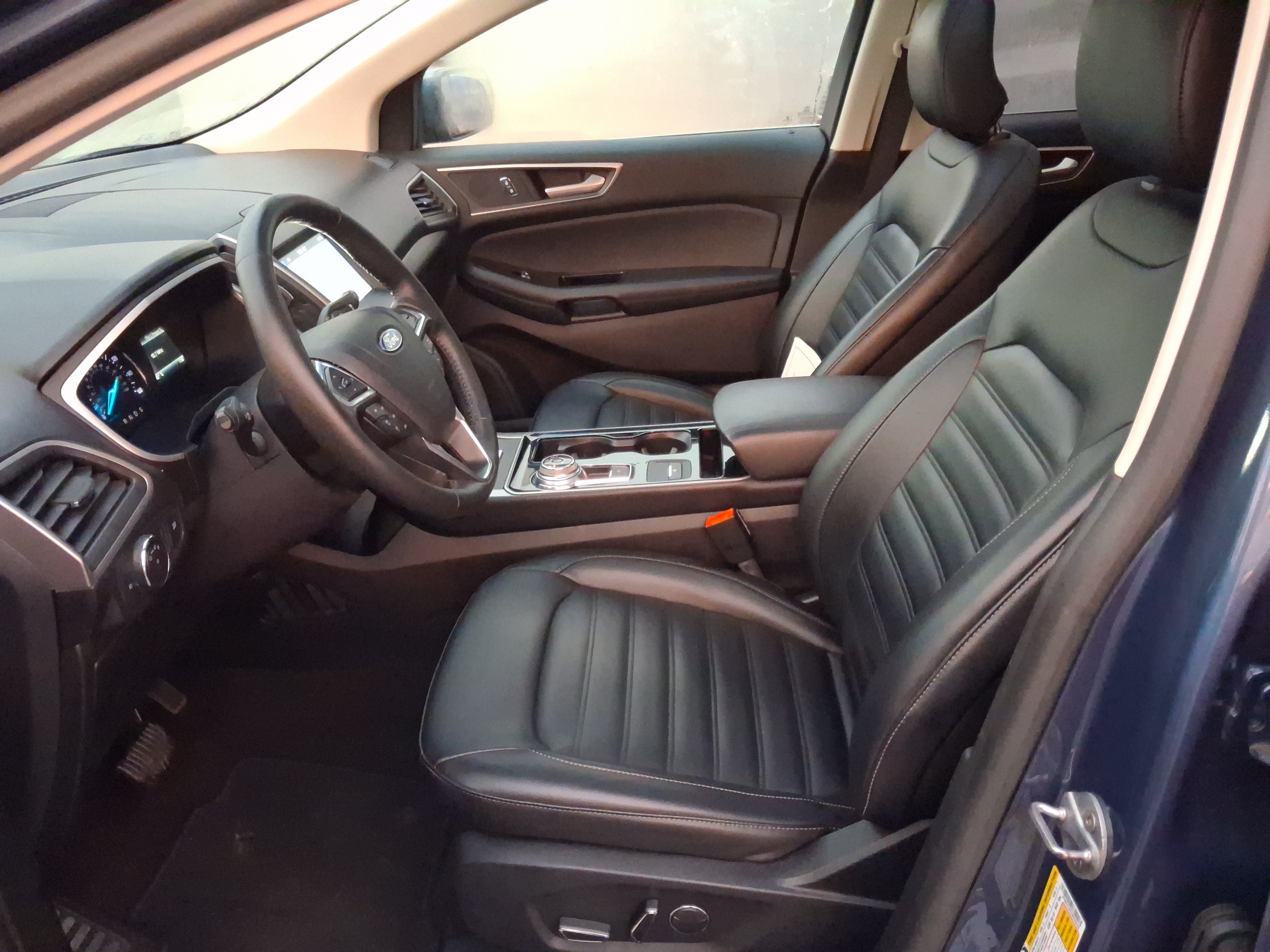 Used 2019 Ford Edge SEL w/ Equipment Group 201A FWD image 10
