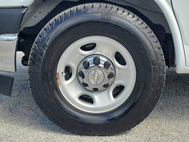 Used 2019 Chevrolet Express 3500 LT w/ LT Preferred Equipment Group RWD image 9