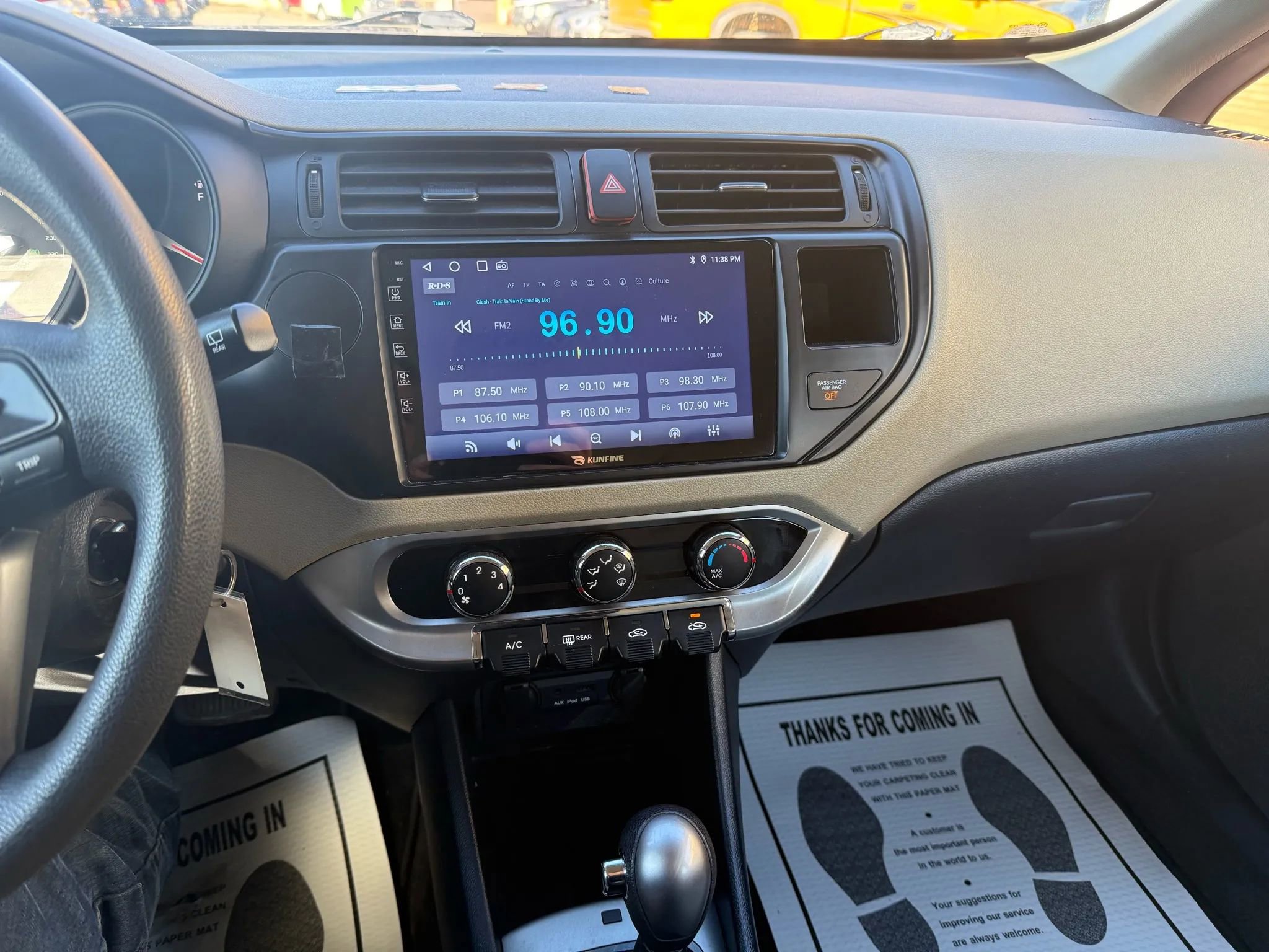 Used 2013 Kia Rio LX w/ PWR Pkg image 10