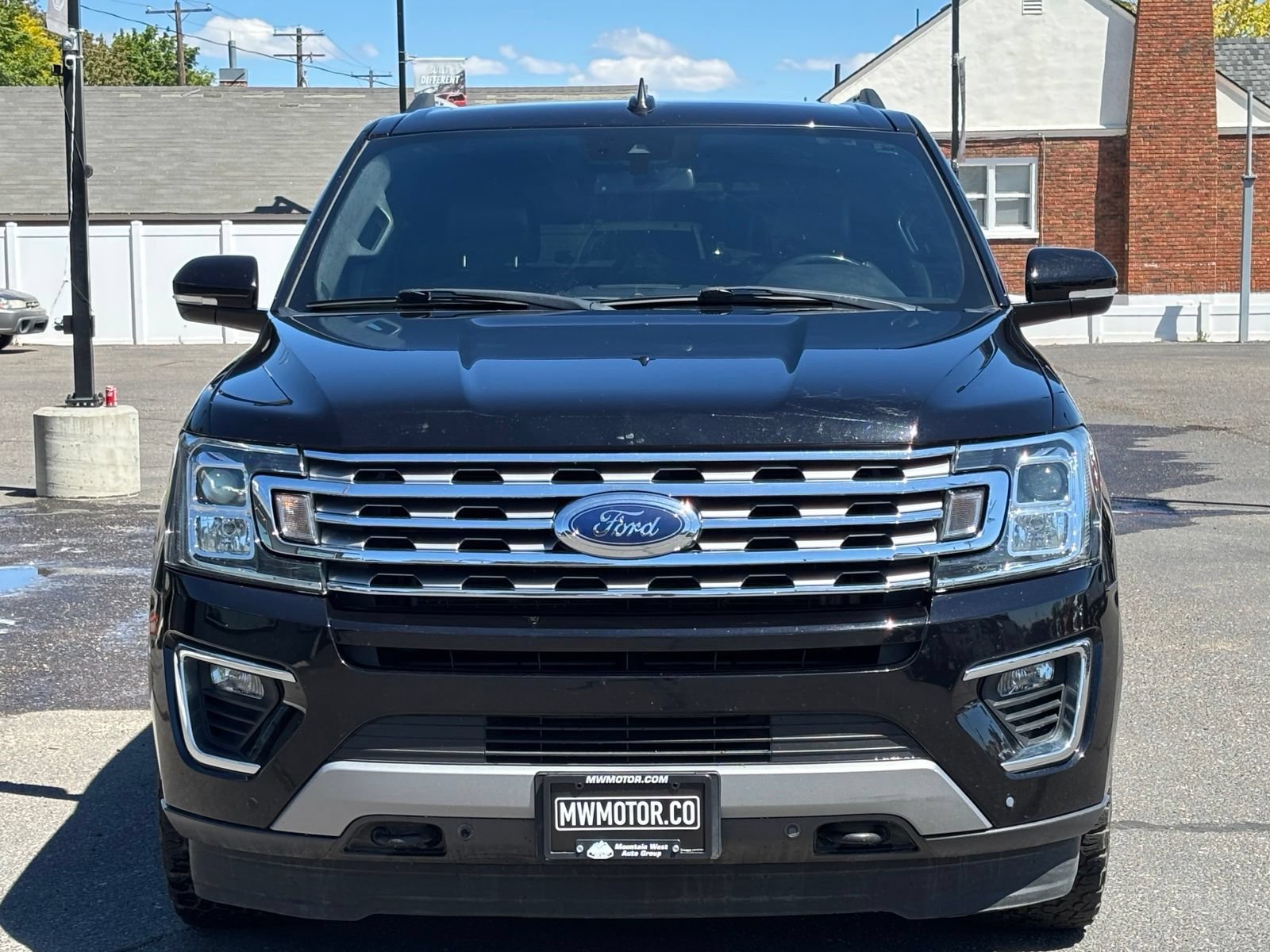 Used 2020 Ford Expedition Limited AWD/4WD image 2