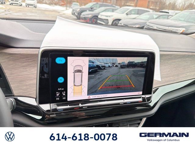 New 2026 Volkswagen Atlas SEL image 32