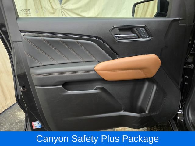 Used 2023 GMC Canyon AT4 w/ AT4 Premium Package AWD/4WD image 13