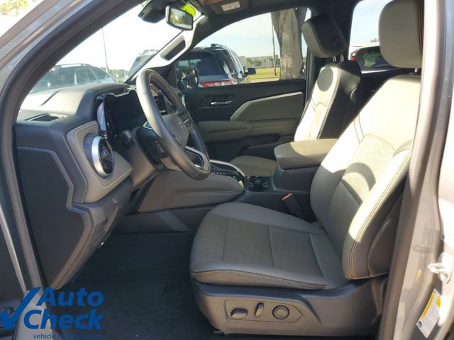 Certified 2023 Chevrolet Colorado ZR2 w/ ZR2 Convenience Package III AWD/4WD image 17