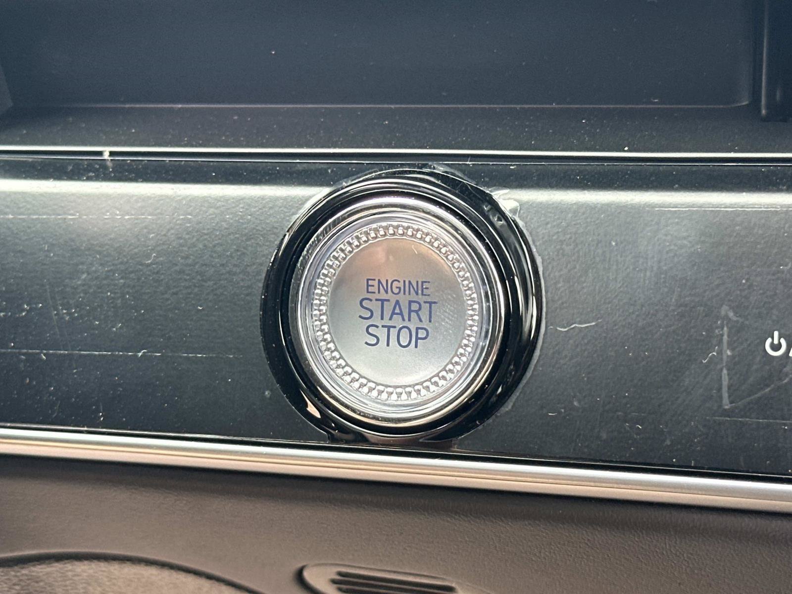 New 2026 Genesis GV70 2.5T AWD/4WD image 18