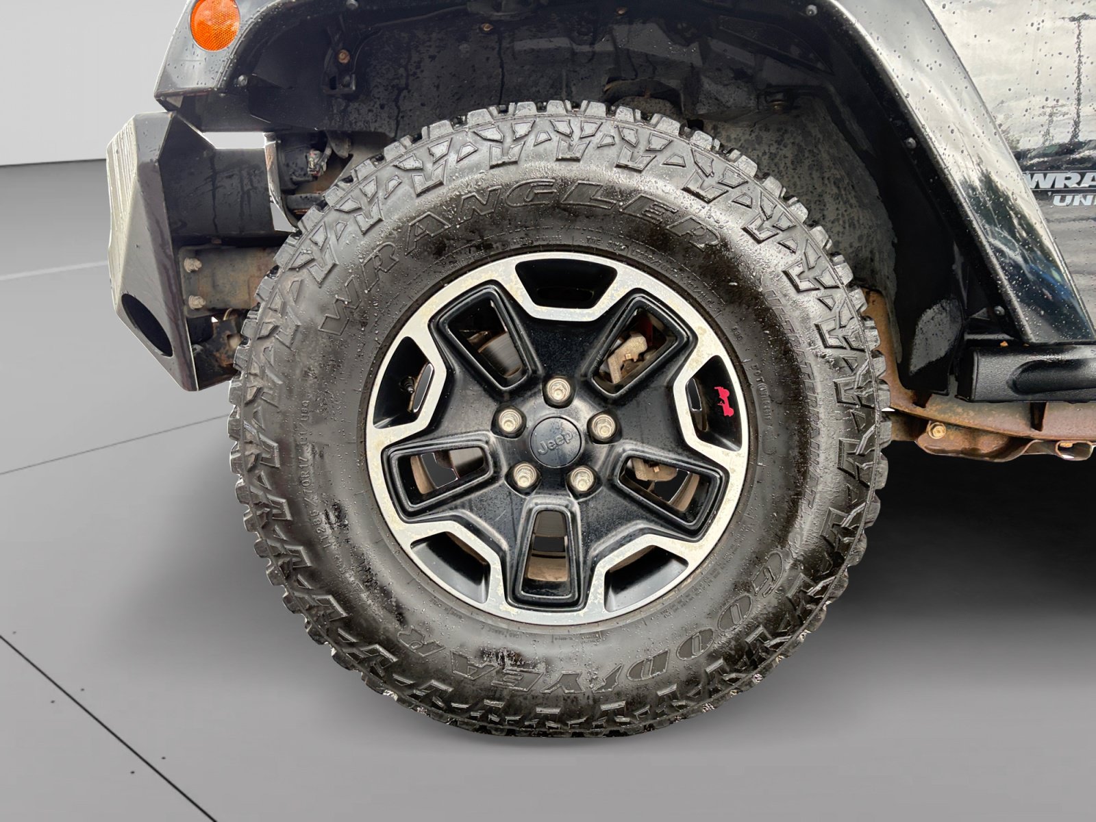Used 2016 Jeep Wrangler Unlimited Rubicon AWD/4WD image 9