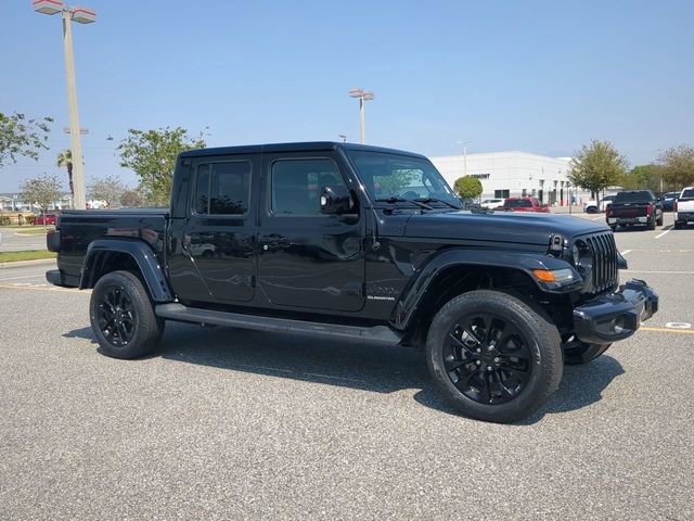 Used 2022 Jeep Gladiator Overland image 2