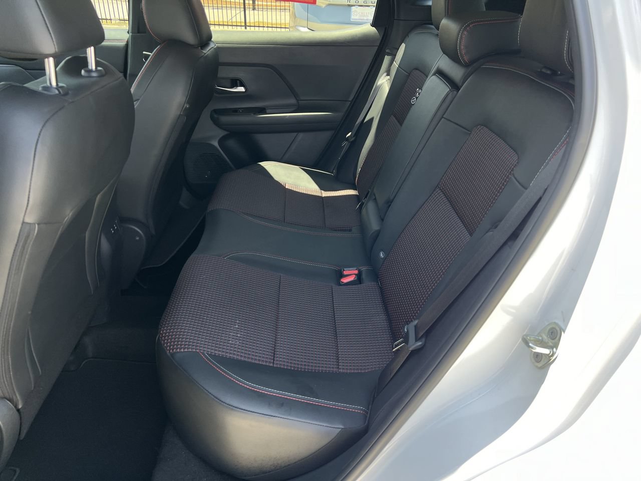 Certified 2026 Nissan Kicks SR FWD image 22
