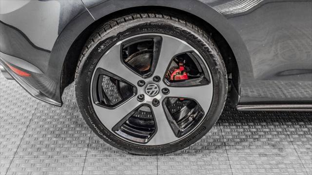 Used 2015 Volkswagen GTI S FWD image 31