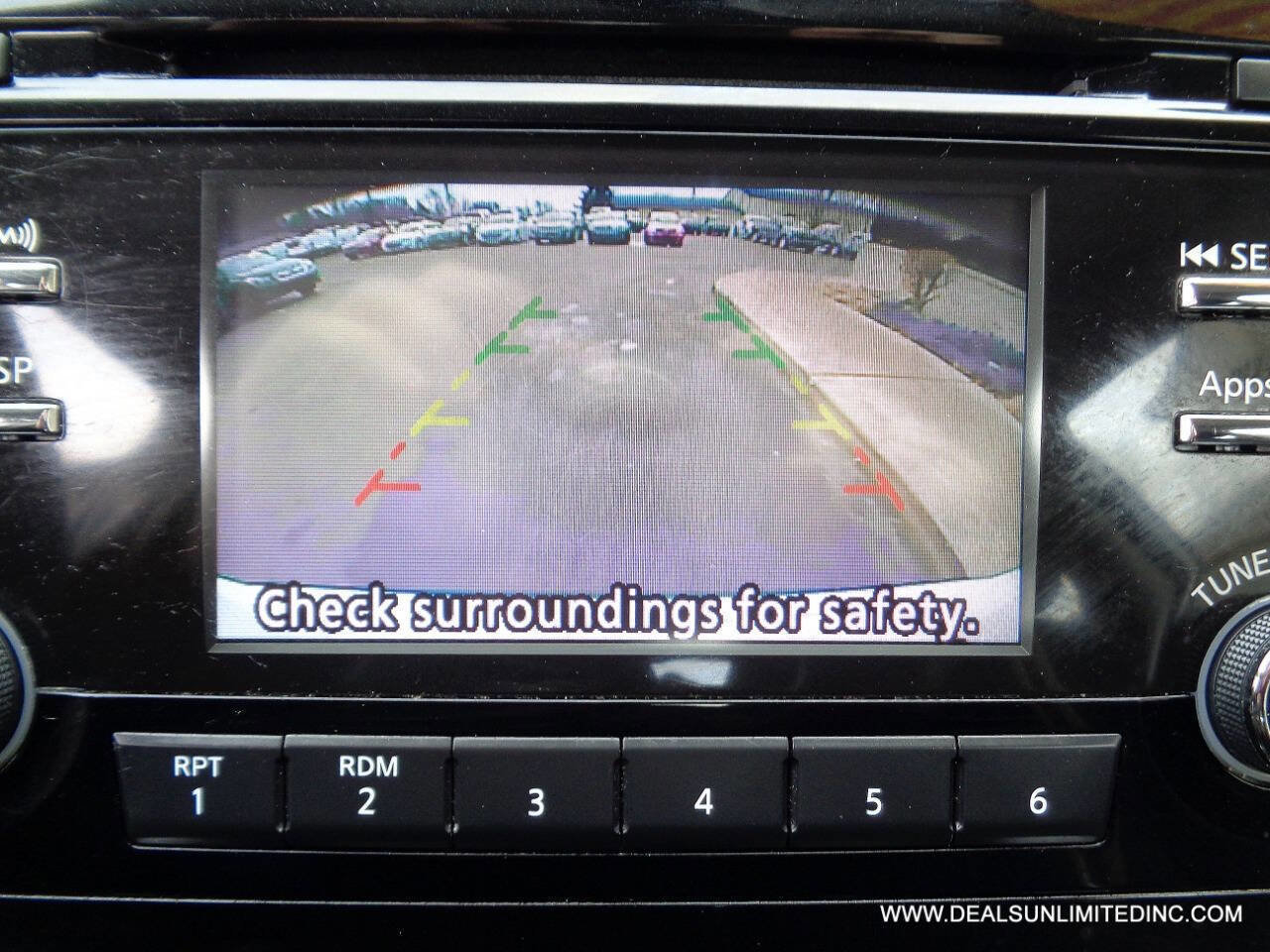 Used 2016 Nissan Rogue S image 12