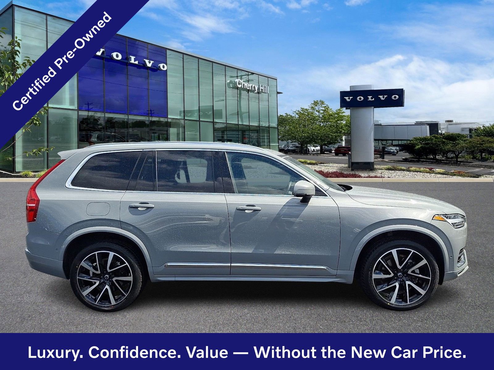 Certified 2024 Volvo XC90 B5 Plus AWD/4WD image 8