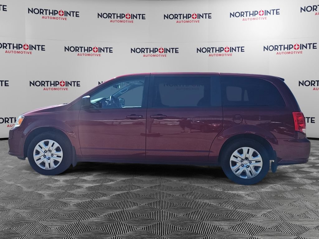Used 2018 Dodge Grand Caravan SE FWD image 3